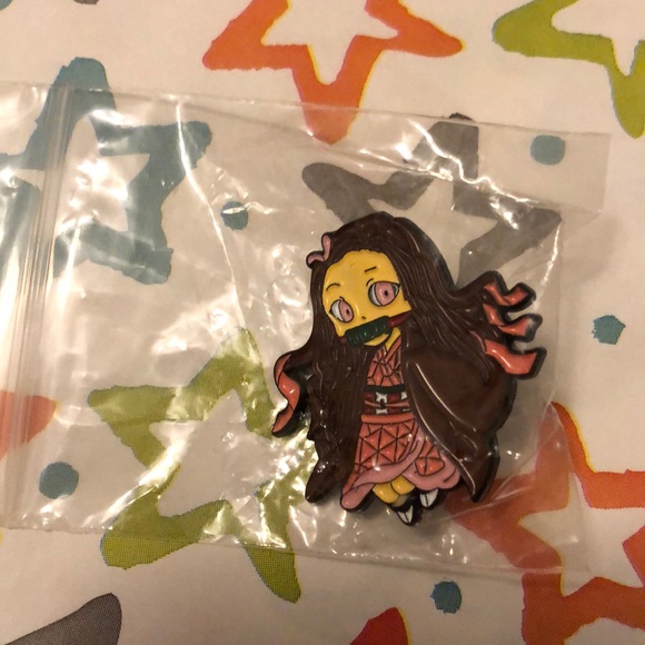 Demon Slayer Nezuko Kamado Manga Metal Enamel Pin Brooch - Picture 2 of 6